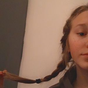 Meet your Posher, Malea